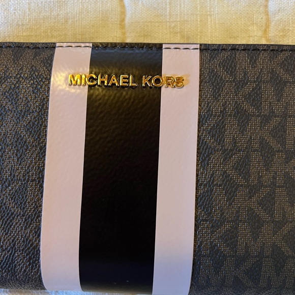 Michael Kors Logo Stripe Continental Wristlet - Picture 2 of 5